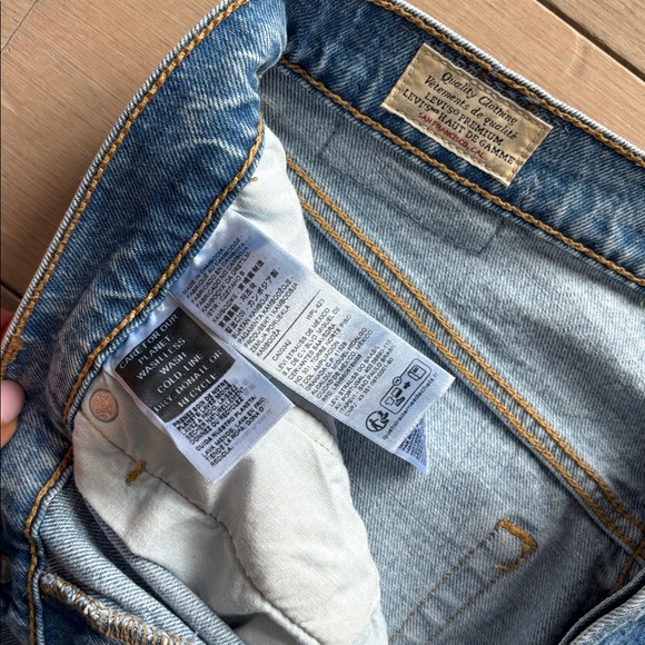 Levi’s 501s - Picture 2 of 4